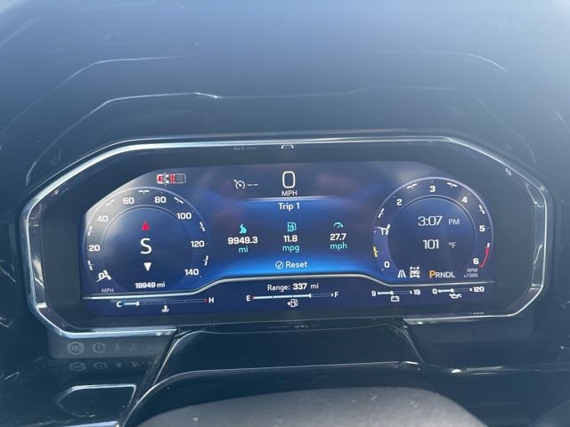 Used 2025 Chevrolet Silverado 2500 LT w/ Convenience Package image 7