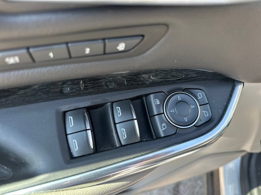 Used 2022 Cadillac XT4 Premium Luxury w/ Safety Alert Package AWD/4WD image 42