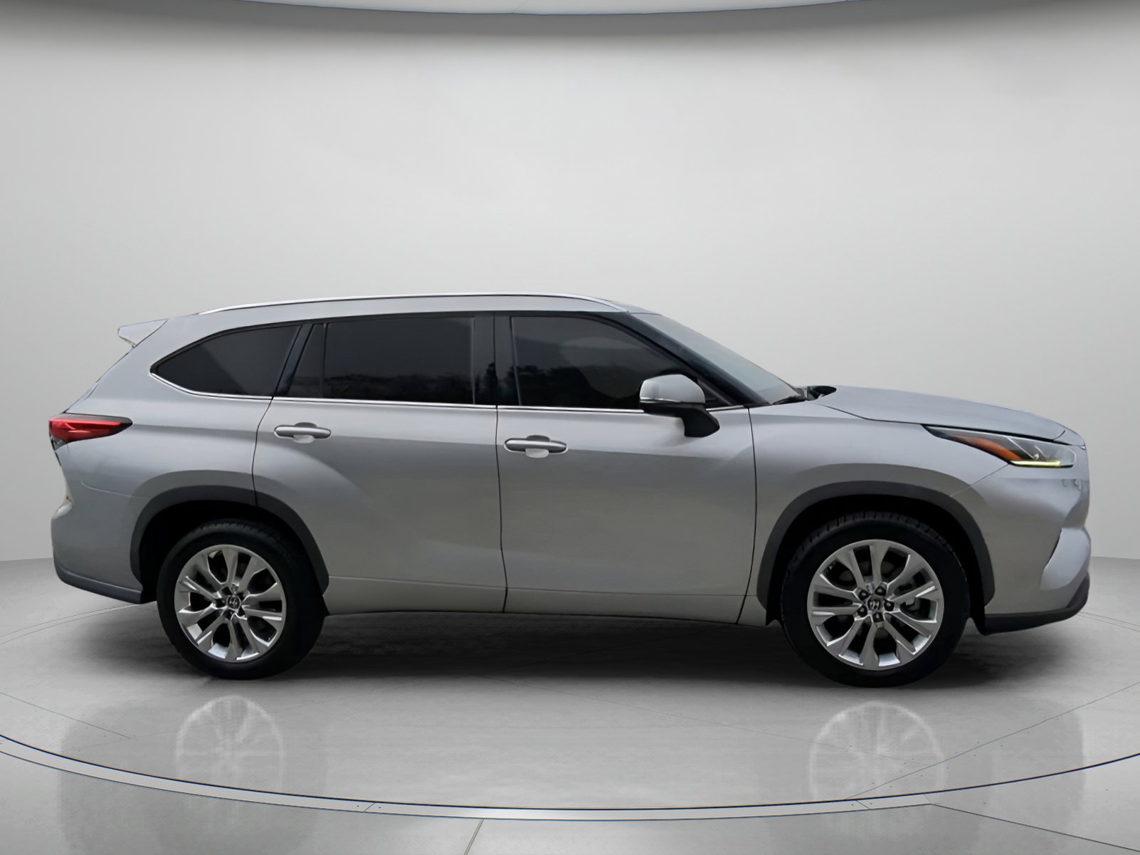 Used 2022 Toyota Highlander Limited image 32