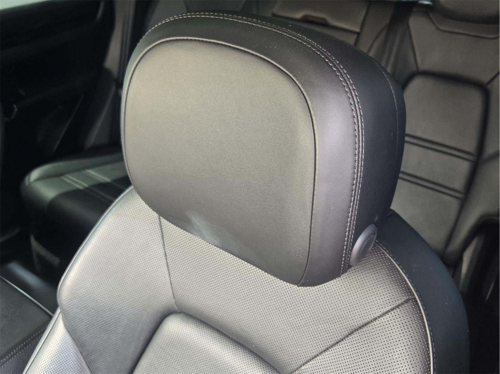 Used 2021 Porsche Cayenne S AWD/4WD image 22