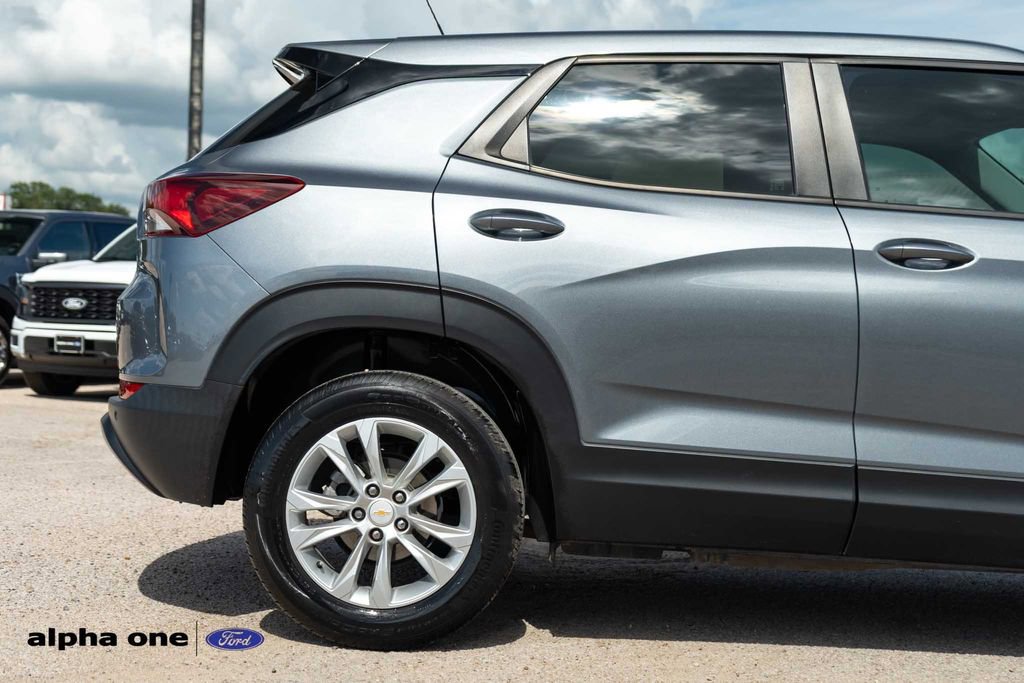 Used 2021 Chevrolet TrailBlazer LS FWD image 5