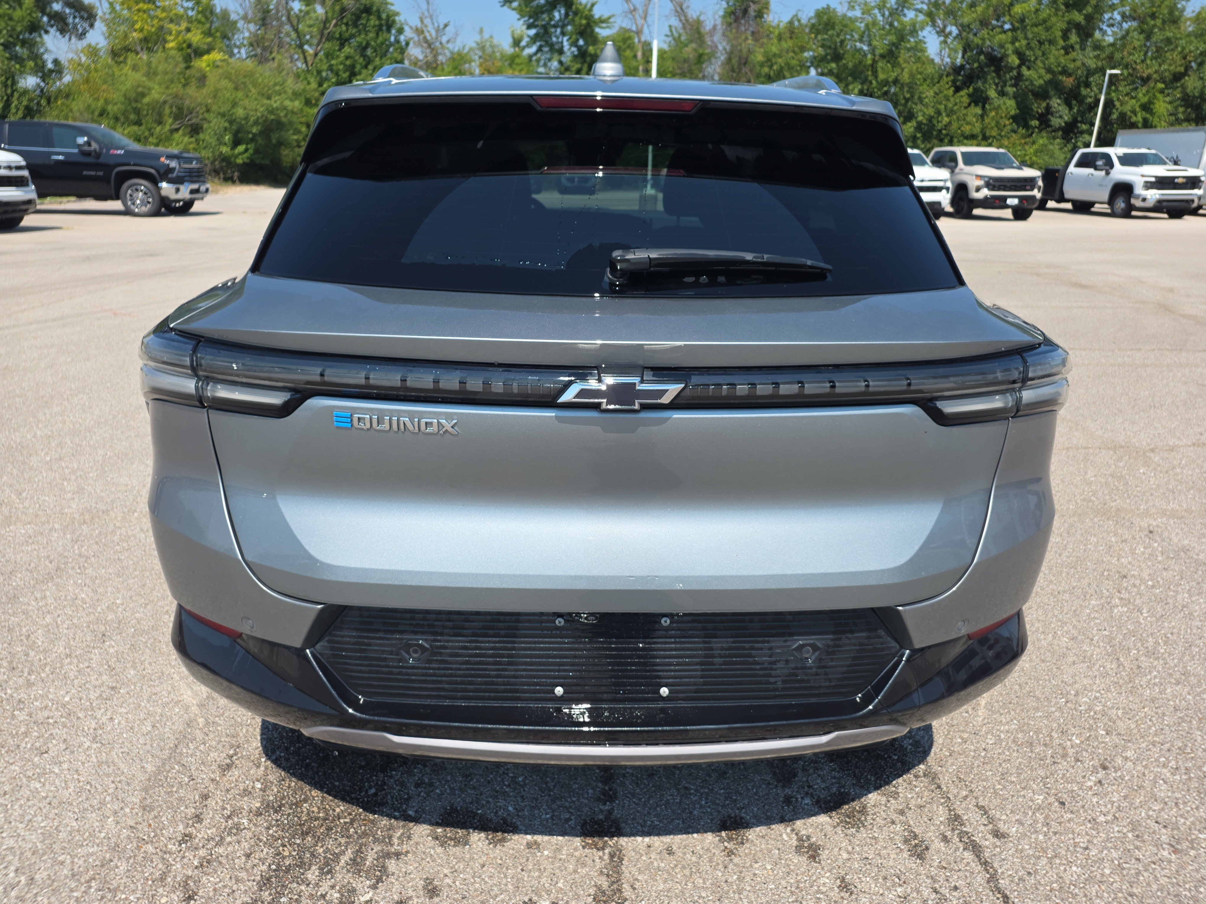 Used 2024 Chevrolet Equinox EV LT FWD image 5