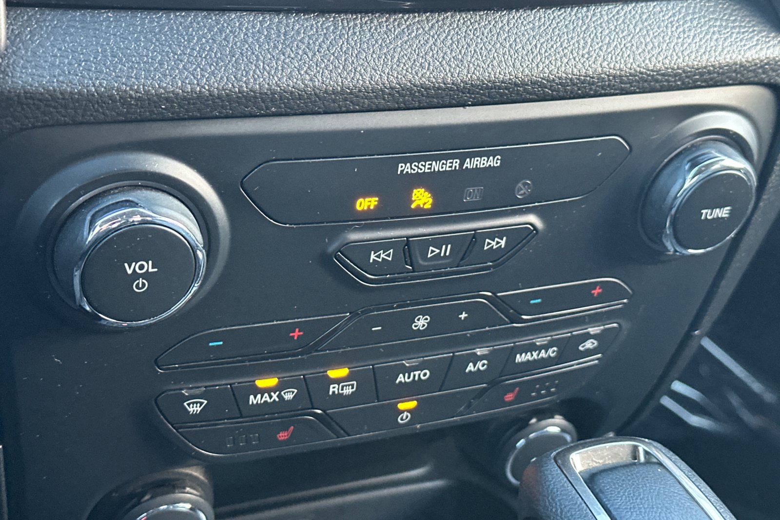 Used 2019 Ford Ranger Lariat w/ Equipment Group 501A Mid image 19