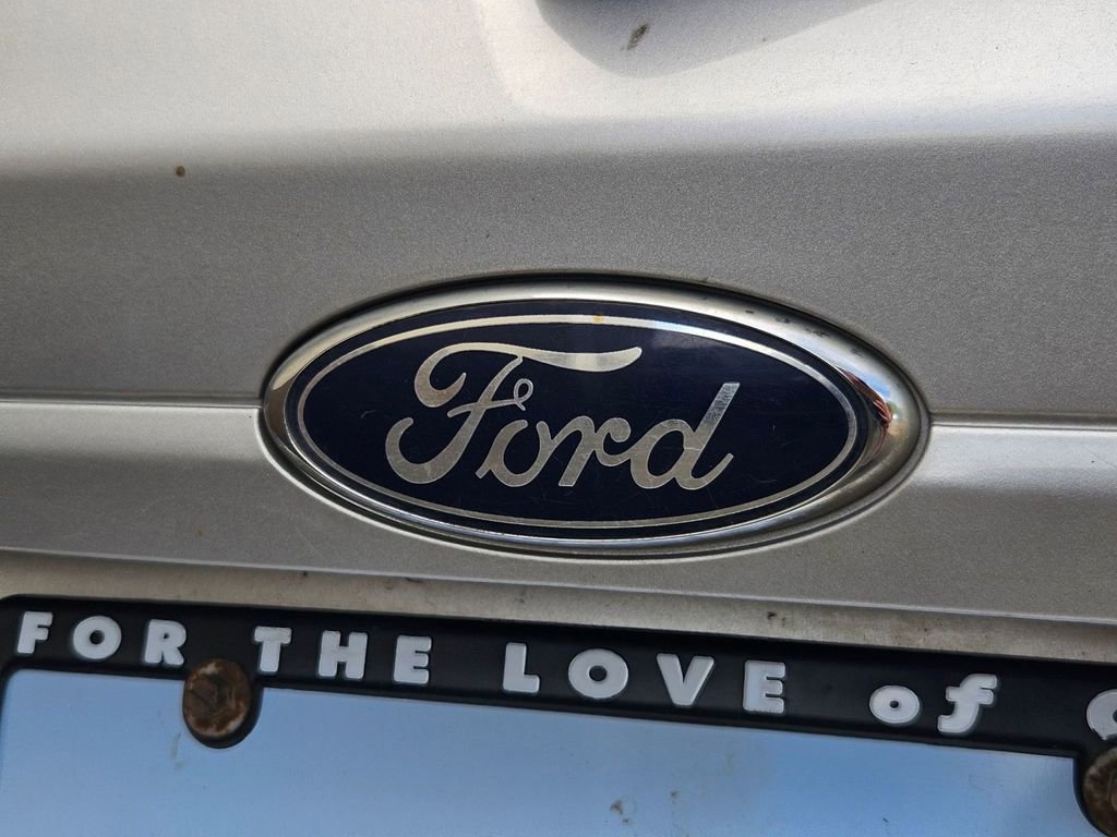 Used 2016 Ford Fiesta SE FWD image 25