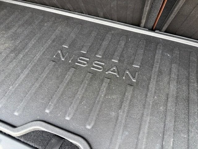 Used 2025 Nissan Pathfinder Platinum AWD/4WD image 33