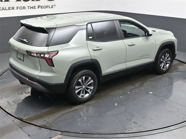 New 2026 Chevrolet Equinox LT w/ Convenience Package II image 18