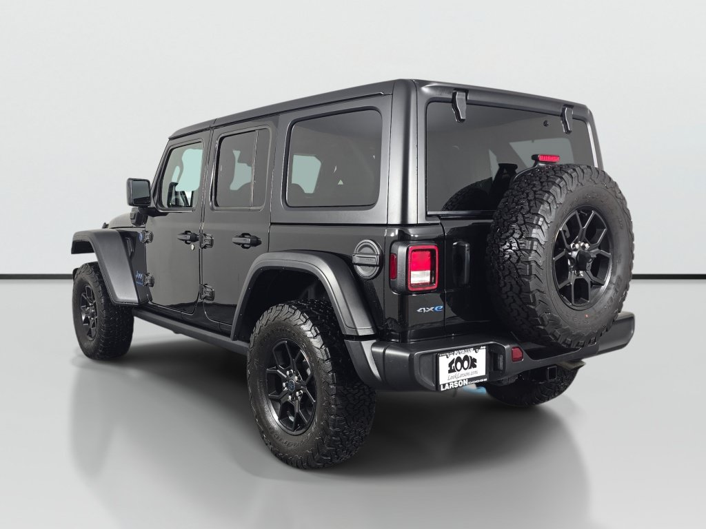 Used 2024 Jeep Wrangler Unlimited AWD/4WD image 3