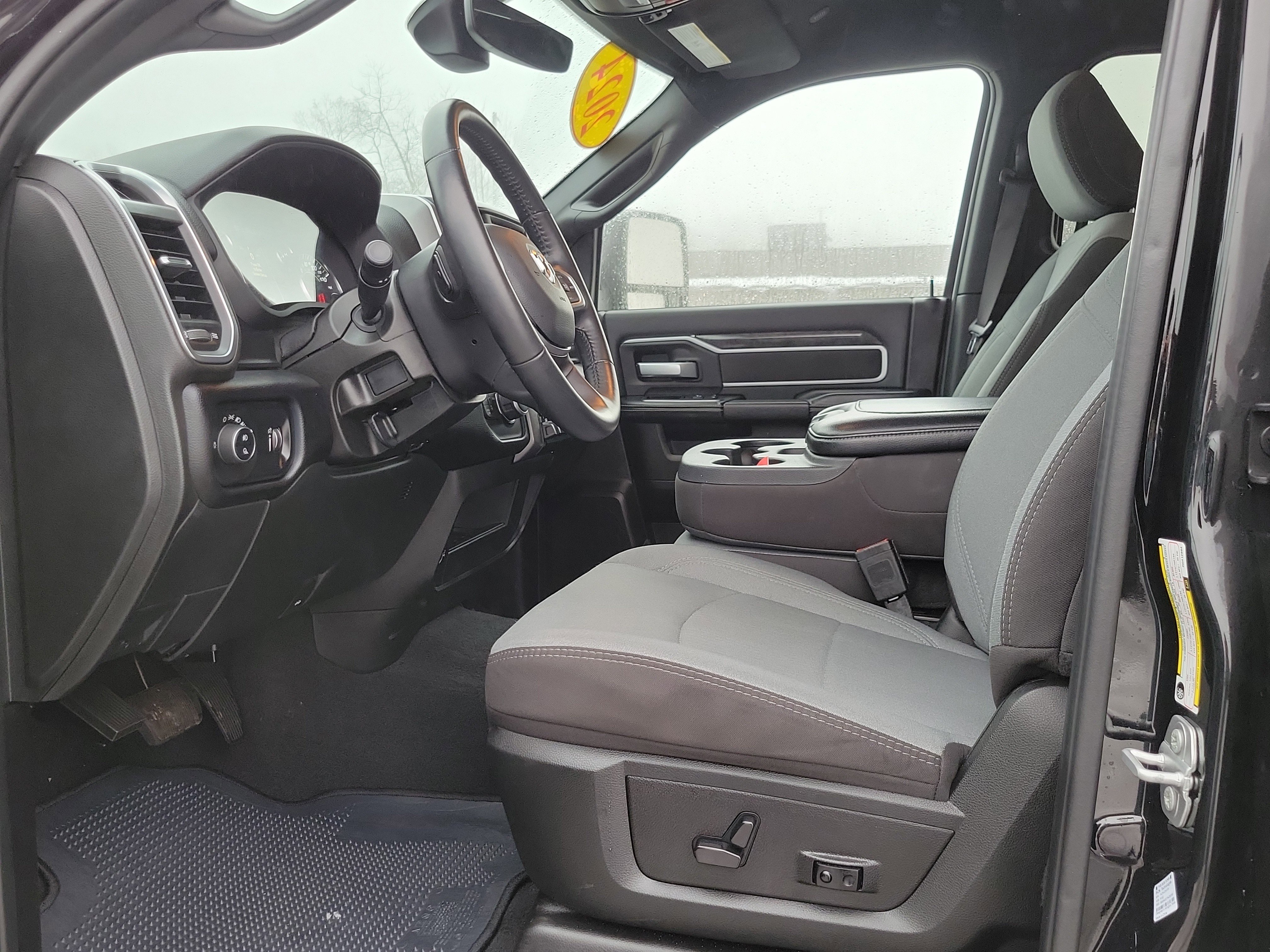 Used 2024 RAM 2500 Big Horn w/ Bed Utility Group image 8