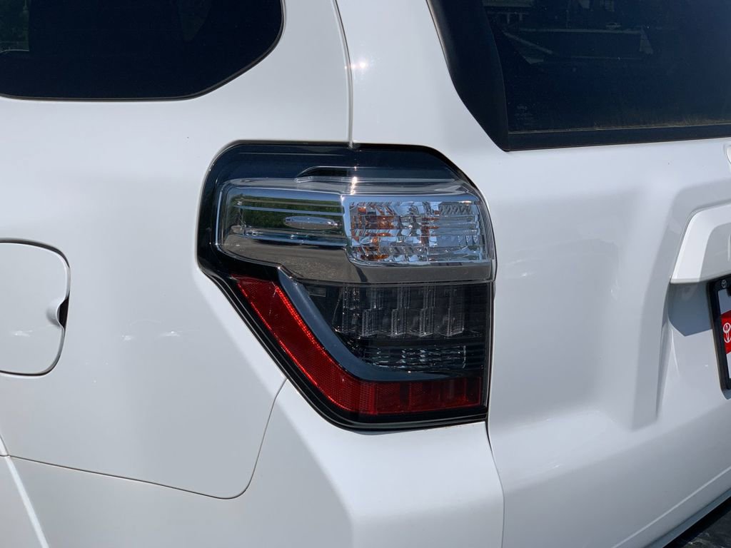 Used 2023 Toyota 4Runner SR5 Premium w/ Moonroof Package RWD image 36