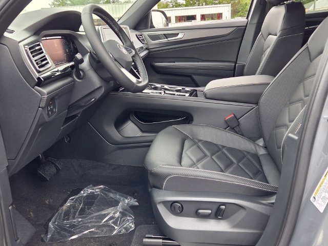 New 2026 Volkswagen Atlas Cross Sport SE FWD image 5