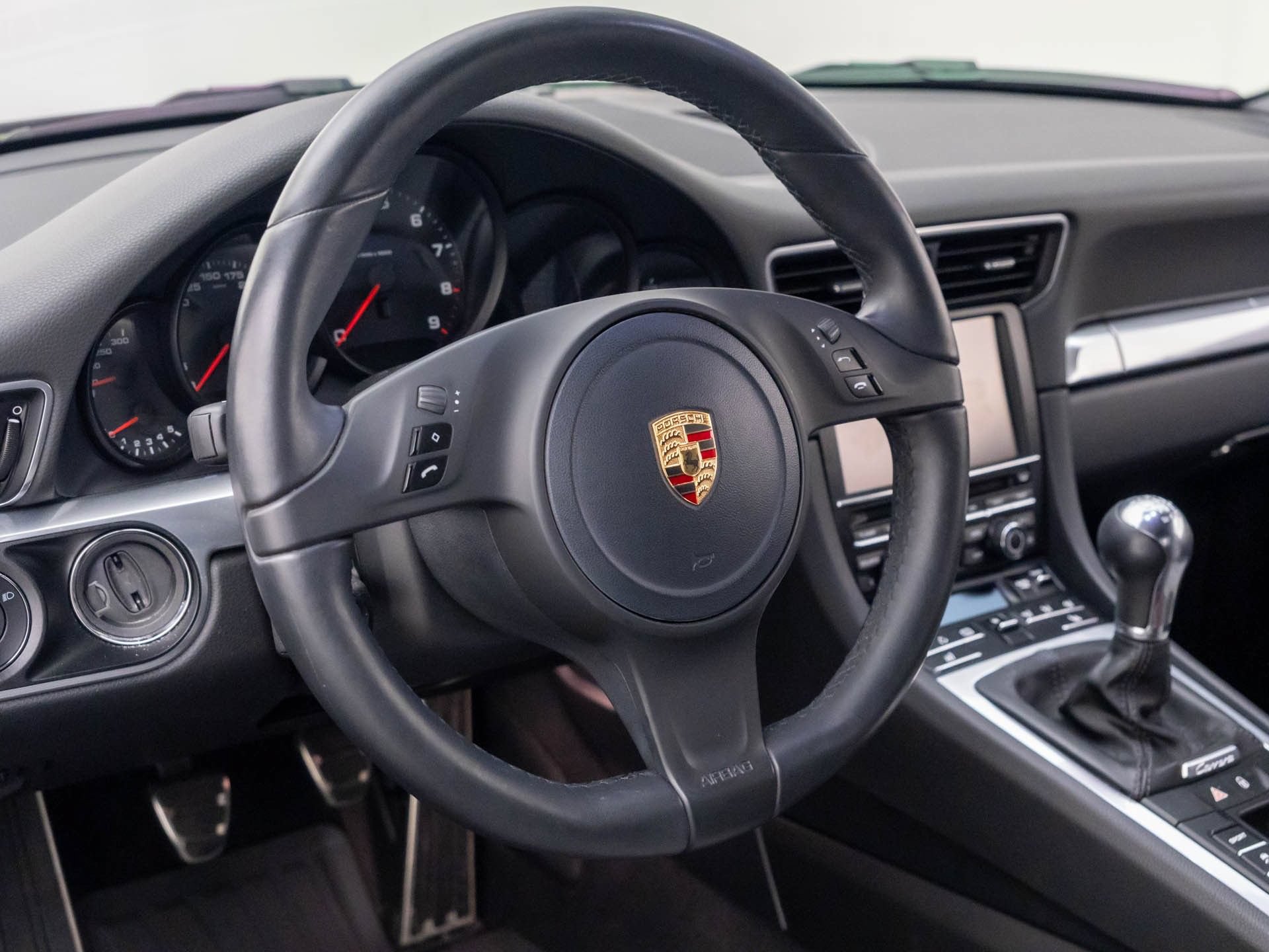 Used 2013 Porsche 911 Carrera RWD image 16