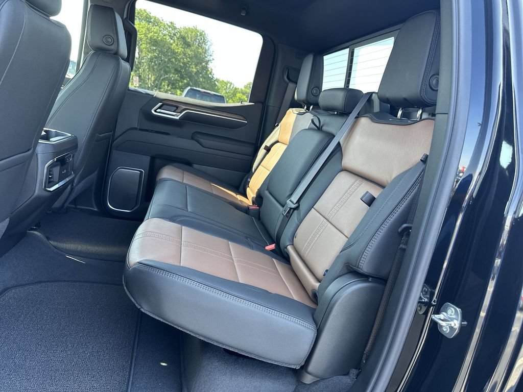 New 2026 Chevrolet Silverado 1500 High Country w/ Technology Package AWD/4WD image 29