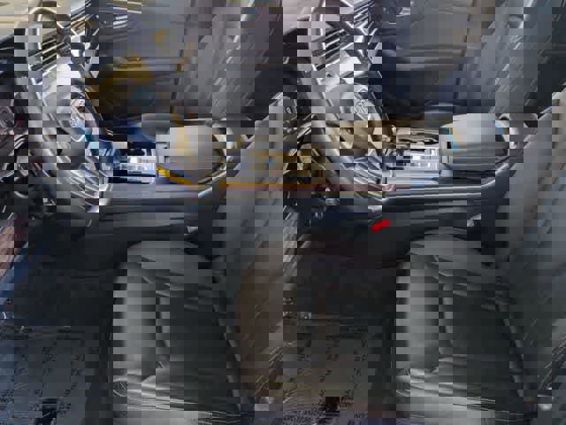 Used 2019 Audi Q8 Premium Plus w/ Premium Plus image 17