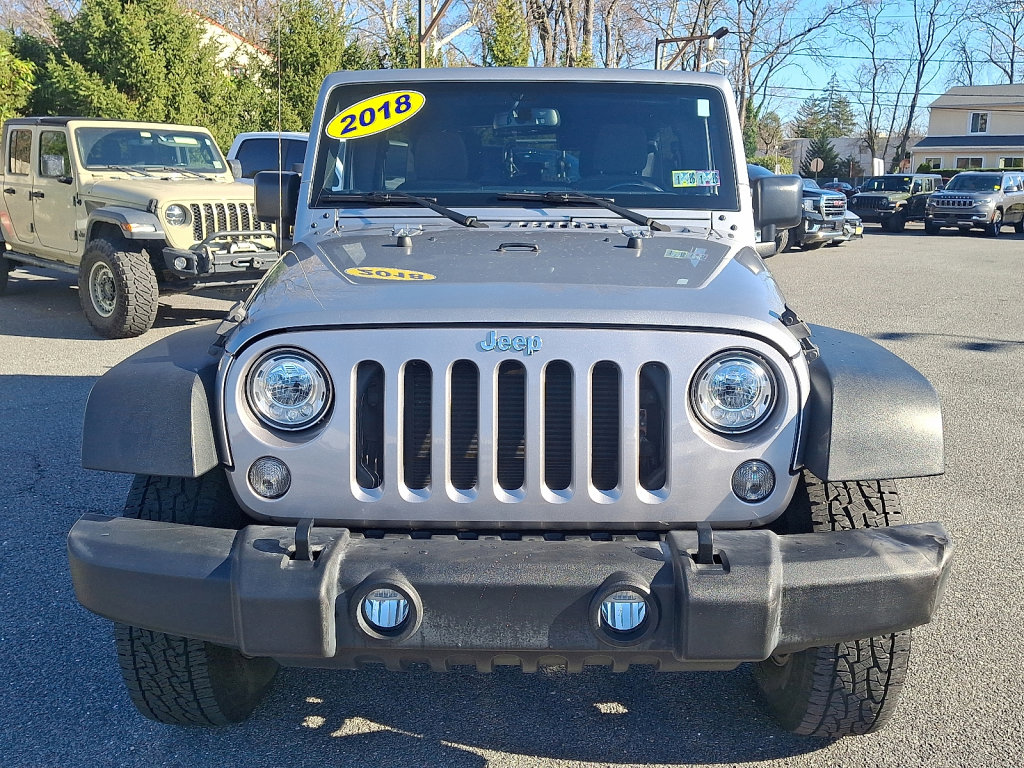 Used 2018 Jeep Wrangler Unlimited Rubicon w/ Cold Weather Group image 8