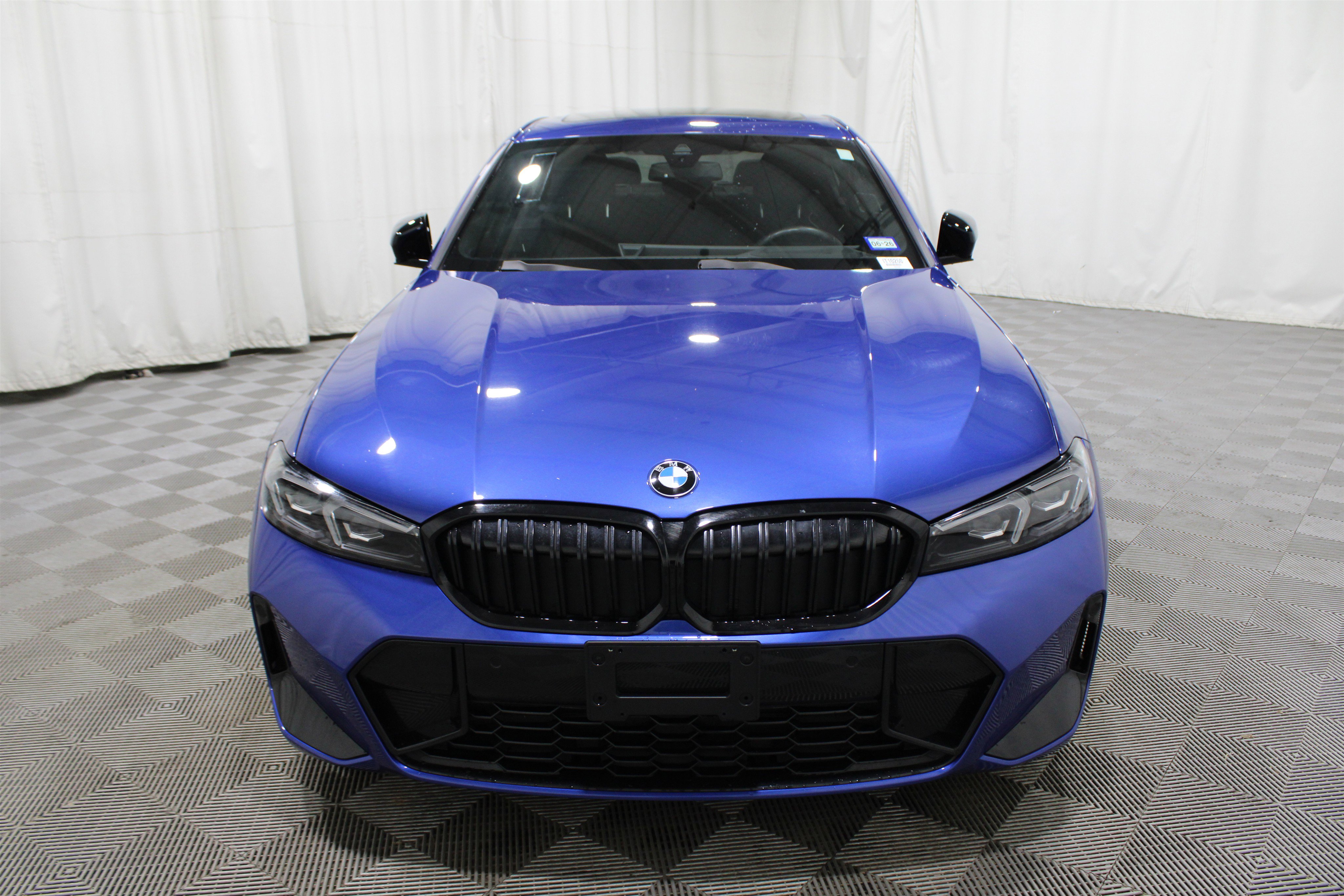 Used 2023 BMW 330i Sedan w/ M Sport Package image 38