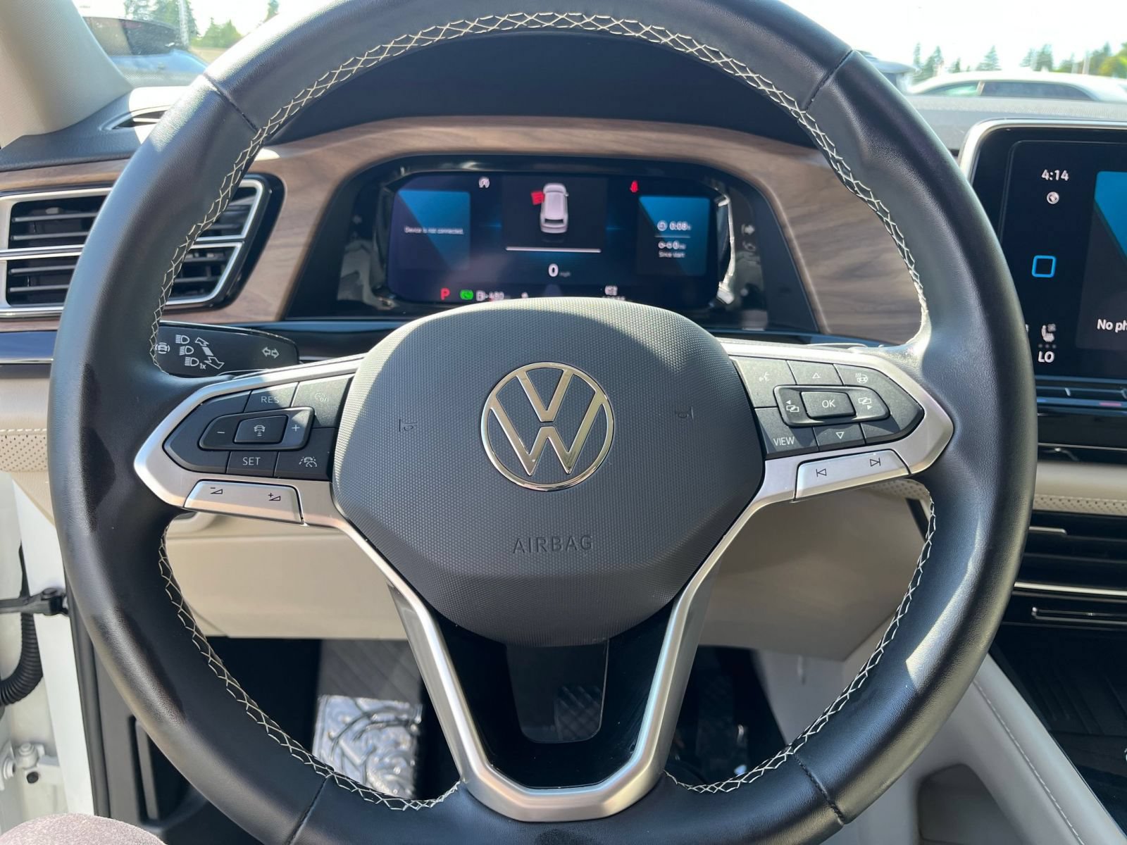 Used 2026 Volkswagen Atlas SE FWD image 30