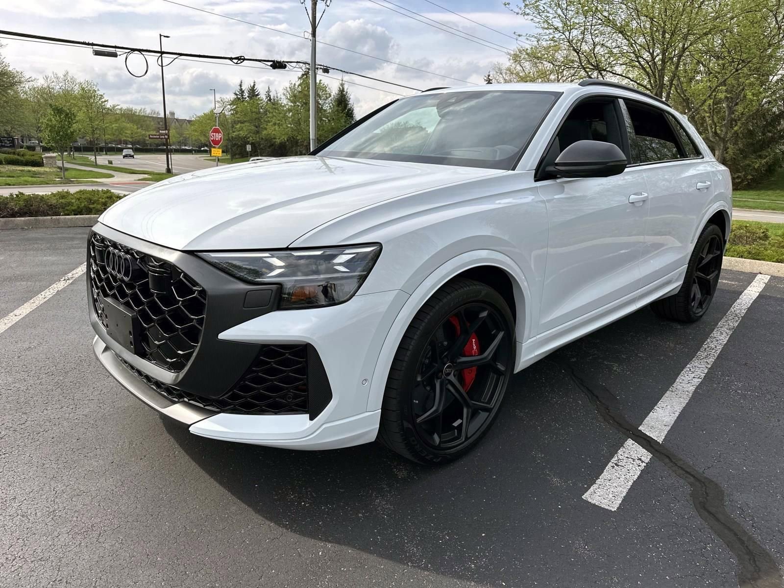 Used 2025 Audi RS Q8 performance AWD/4WD image 1
