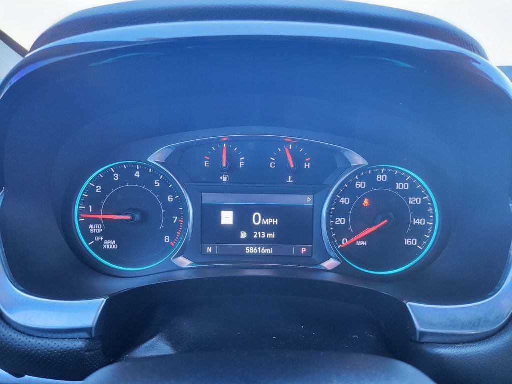 Used 2023 Chevrolet Traverse RS image 18