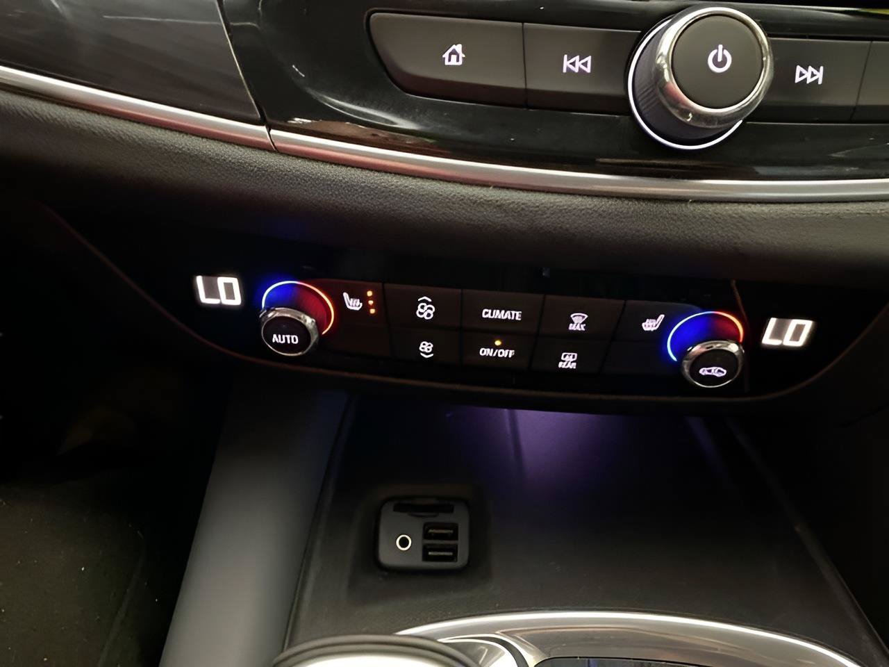 Used 2020 Buick Enclave Essence FWD image 47