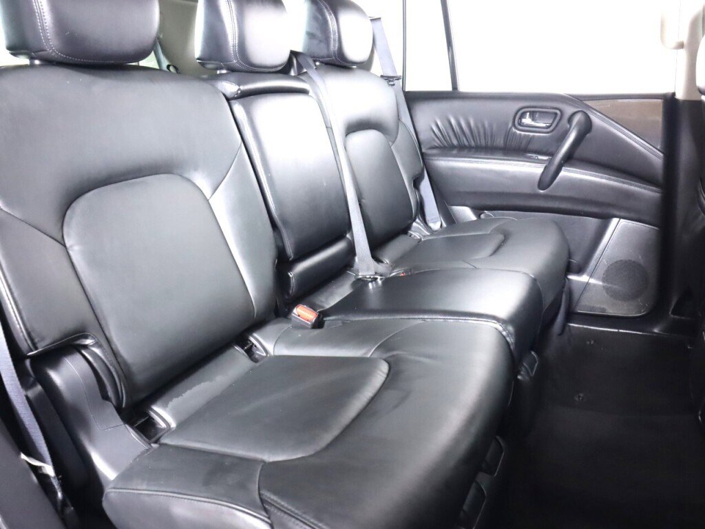 Used 2021 Nissan Armada SV image 44
