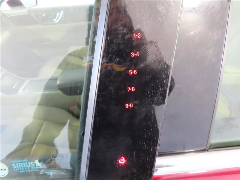 Used 2018 Lincoln Continental Select w/ Continental Climate Package AWD/4WD image 7