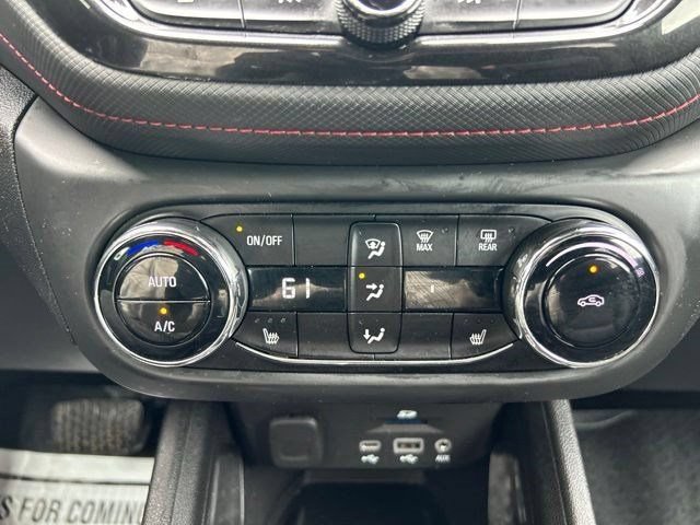 Used 2021 Chevrolet TrailBlazer RS w/ Technology Package FWD image 26