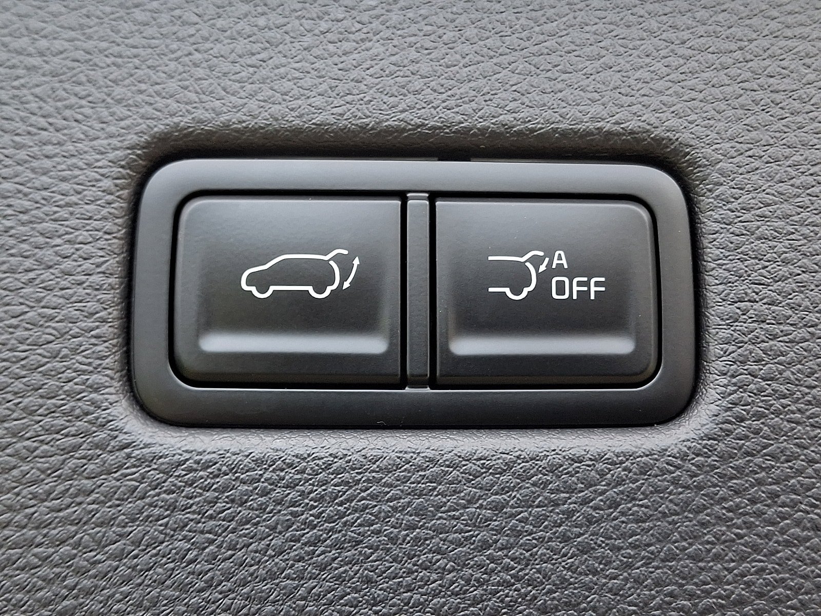 Used 2026 Kia Carnival SX w/ SX Dark Edition Package FWD image 30