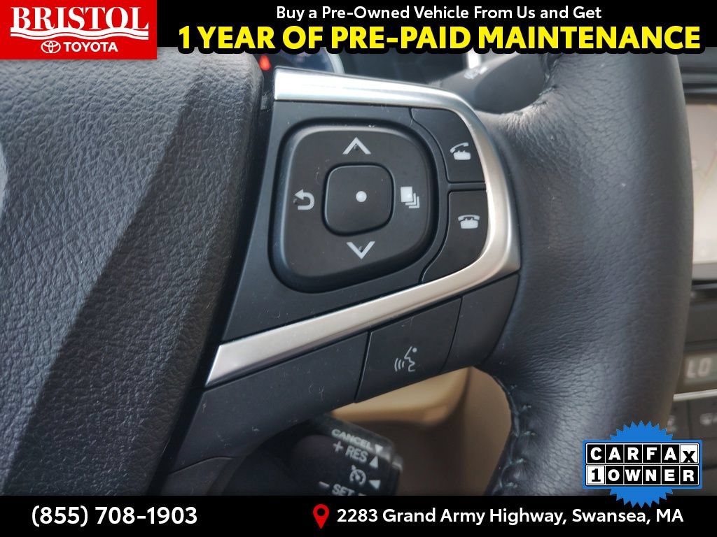 Used 2017 Toyota Camry XLE w/ Moonroof Package FWD image 33