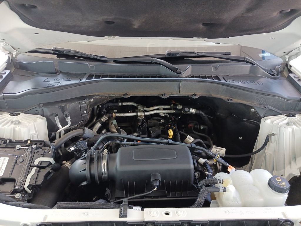 Used 2021 Ford Explorer XLT w/ Equipment Group 202A RWD image 14