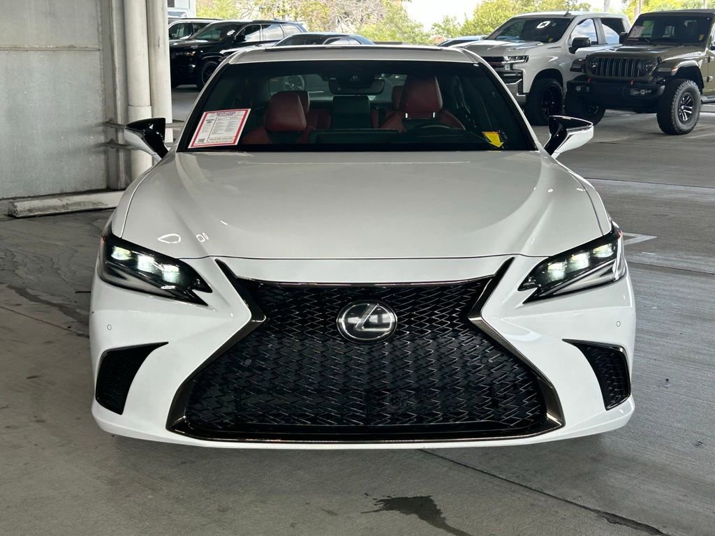 Used 2023 Lexus ES 300h F Sport image 6