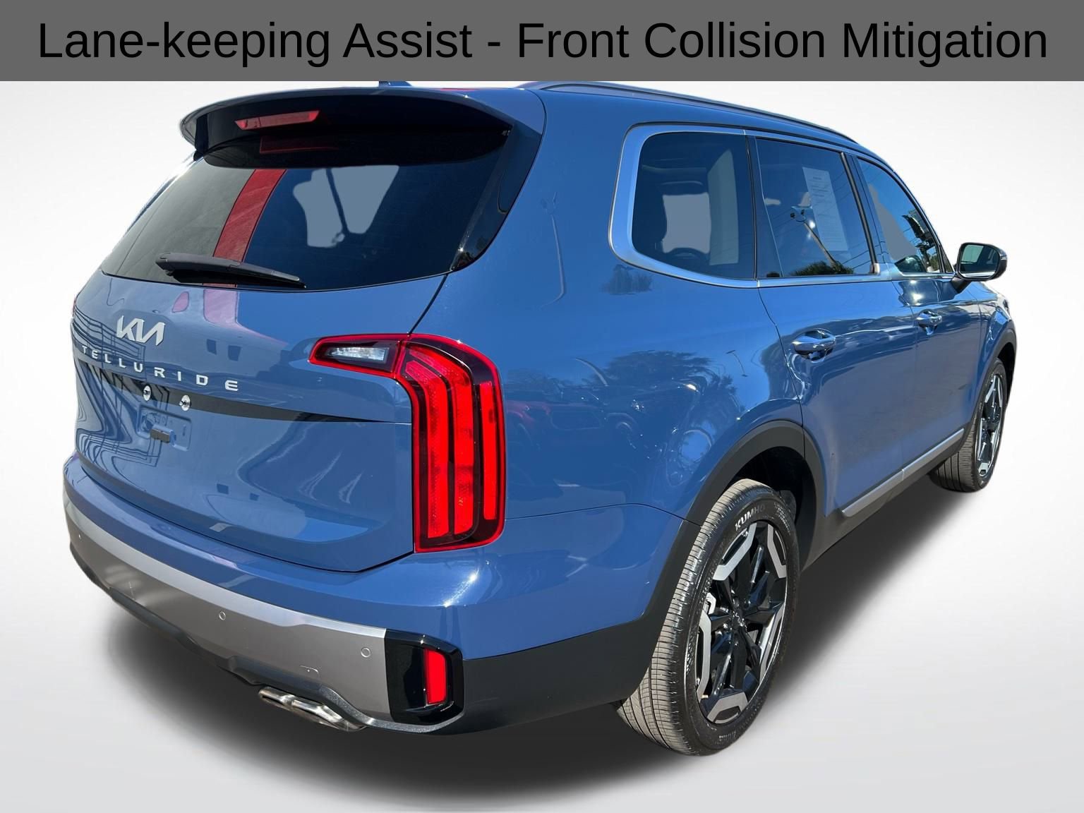 Used 2025 Kia Telluride S image 9