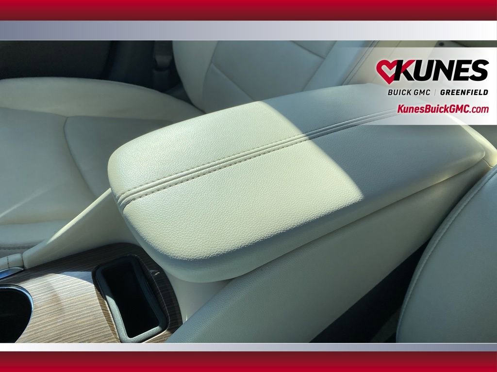 Used 2024 Chevrolet Malibu LT image 28