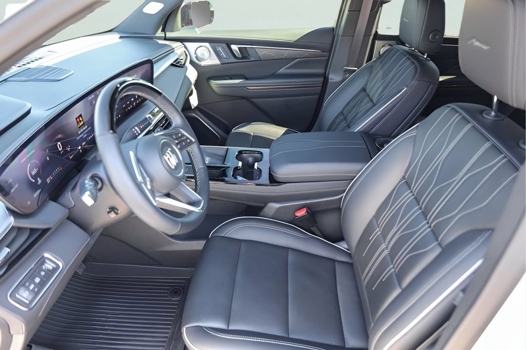 Used 2025 Buick Enclave Avenir w/ Super Cruise Package FWD image 12
