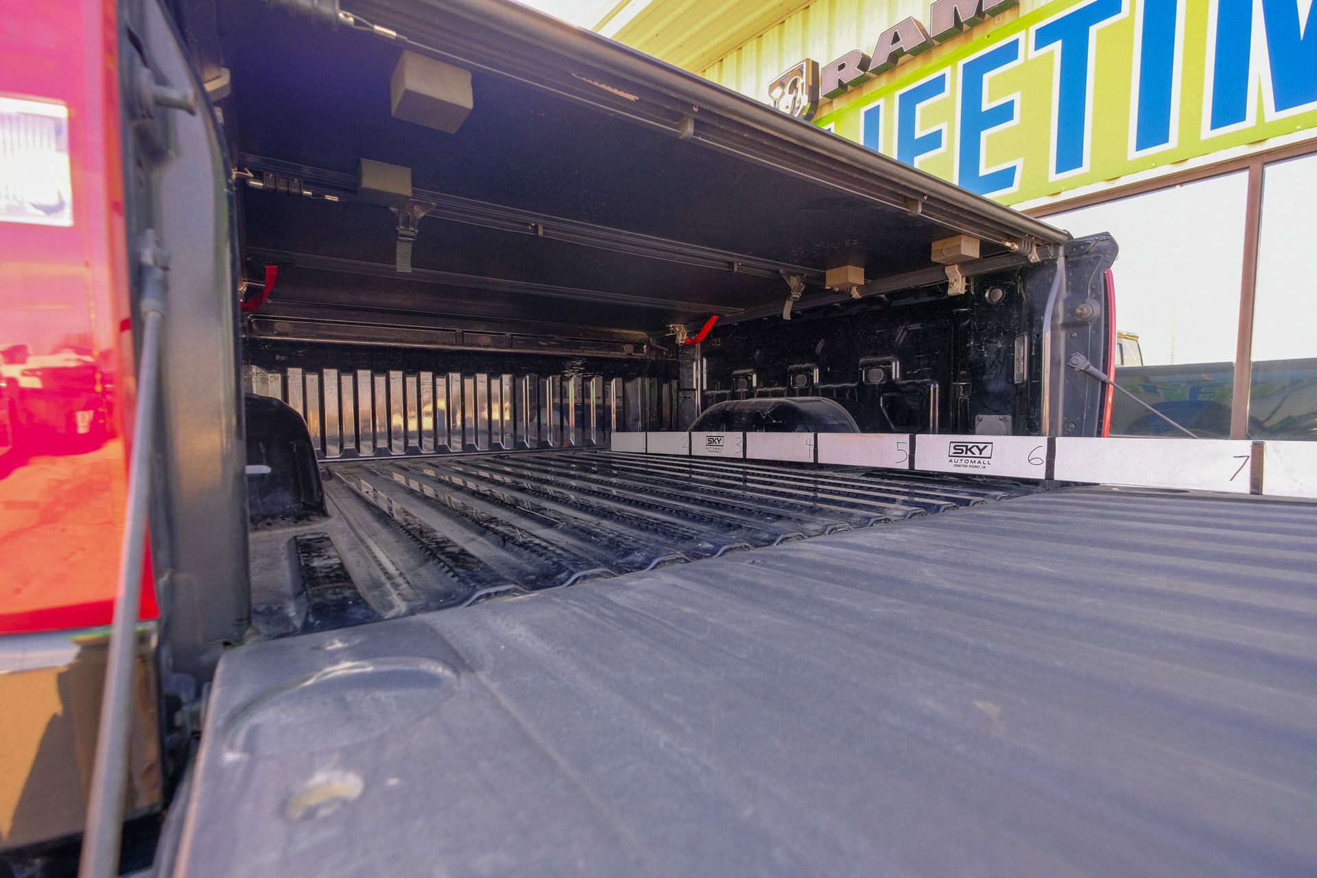 Used 2021 Chevrolet Silverado 1500 LT w/ All Star Edition Plus image 24