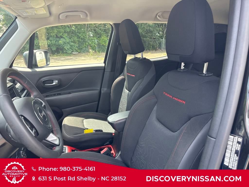 Used 2020 Jeep Renegade Trailhawk image 17