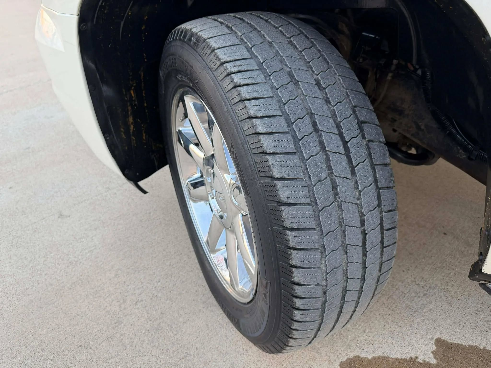 Used 2012 GMC Yukon Denali image 34