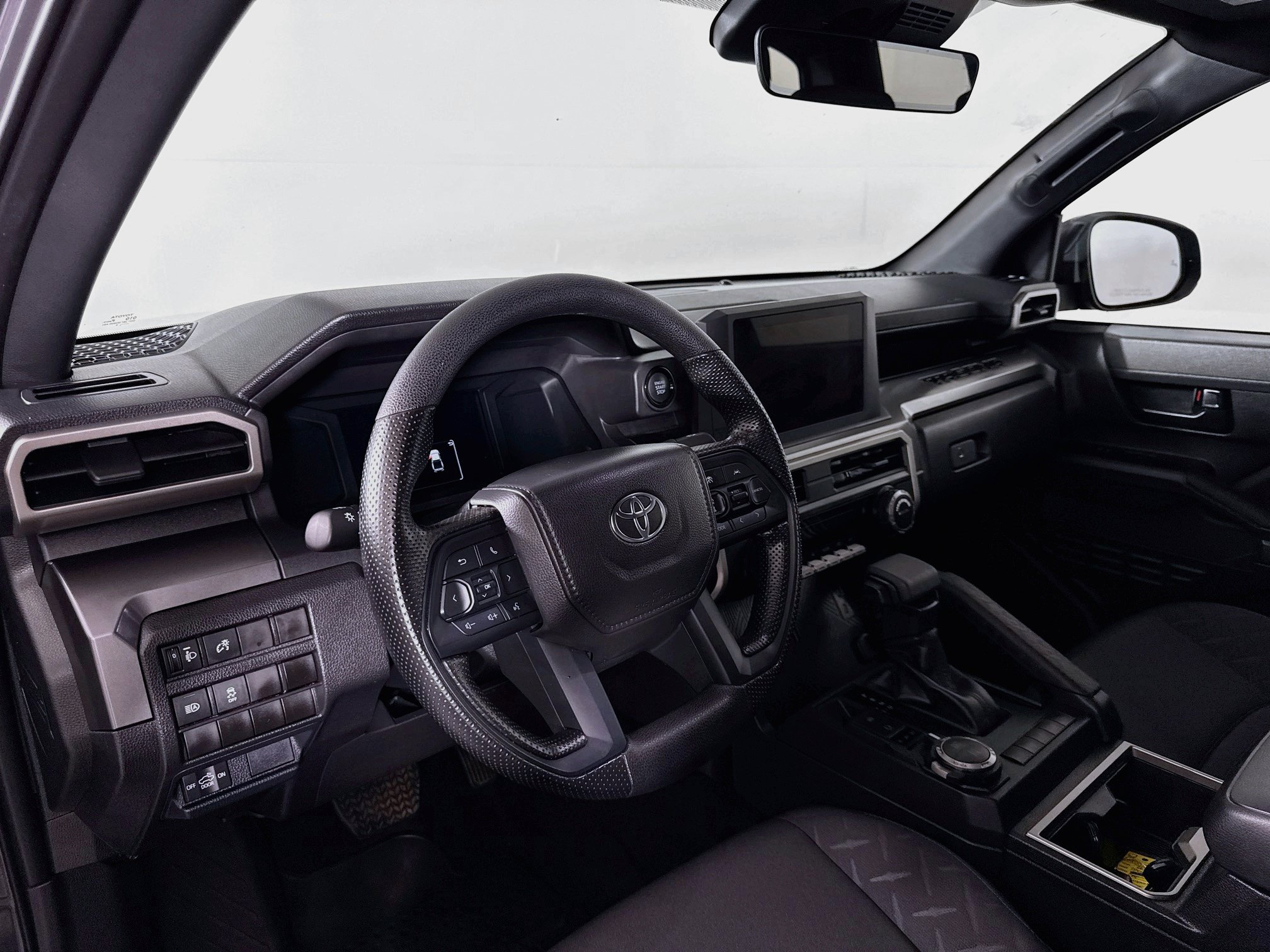 Certified 2026 Toyota Tacoma SR5 AWD/4WD image 9