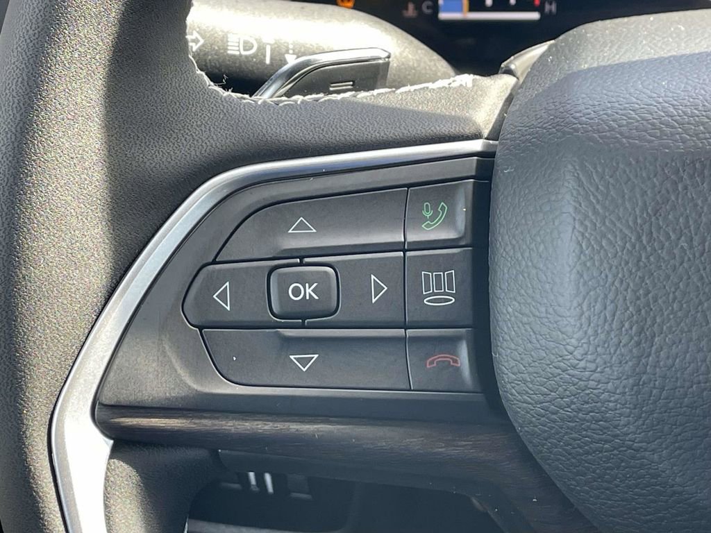 New 2026 Jeep Grand Cherokee Limited w/ Luxury Tech Group II image 30