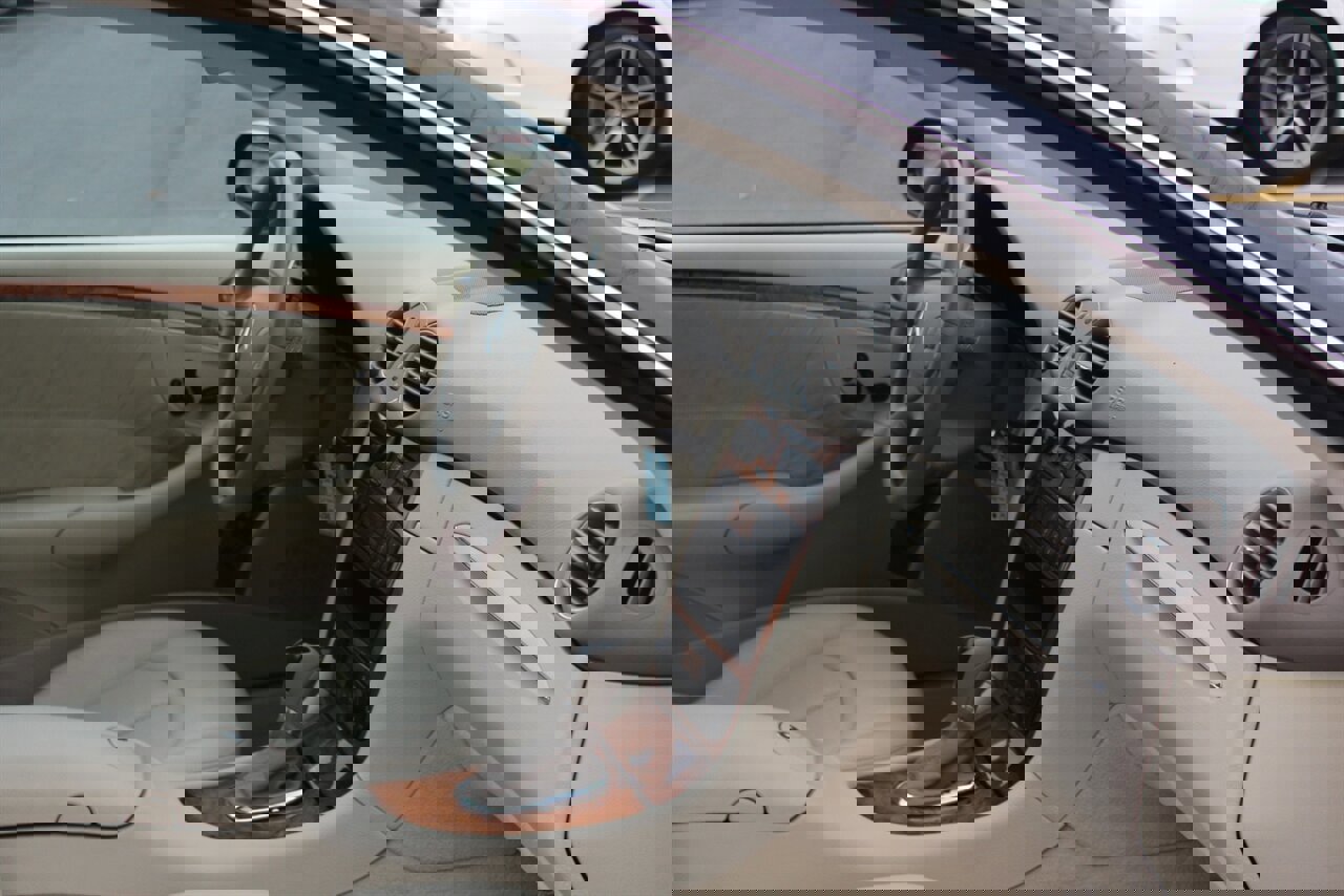 Used 2004 Mercedes-Benz CLK 320 Coupe image 15