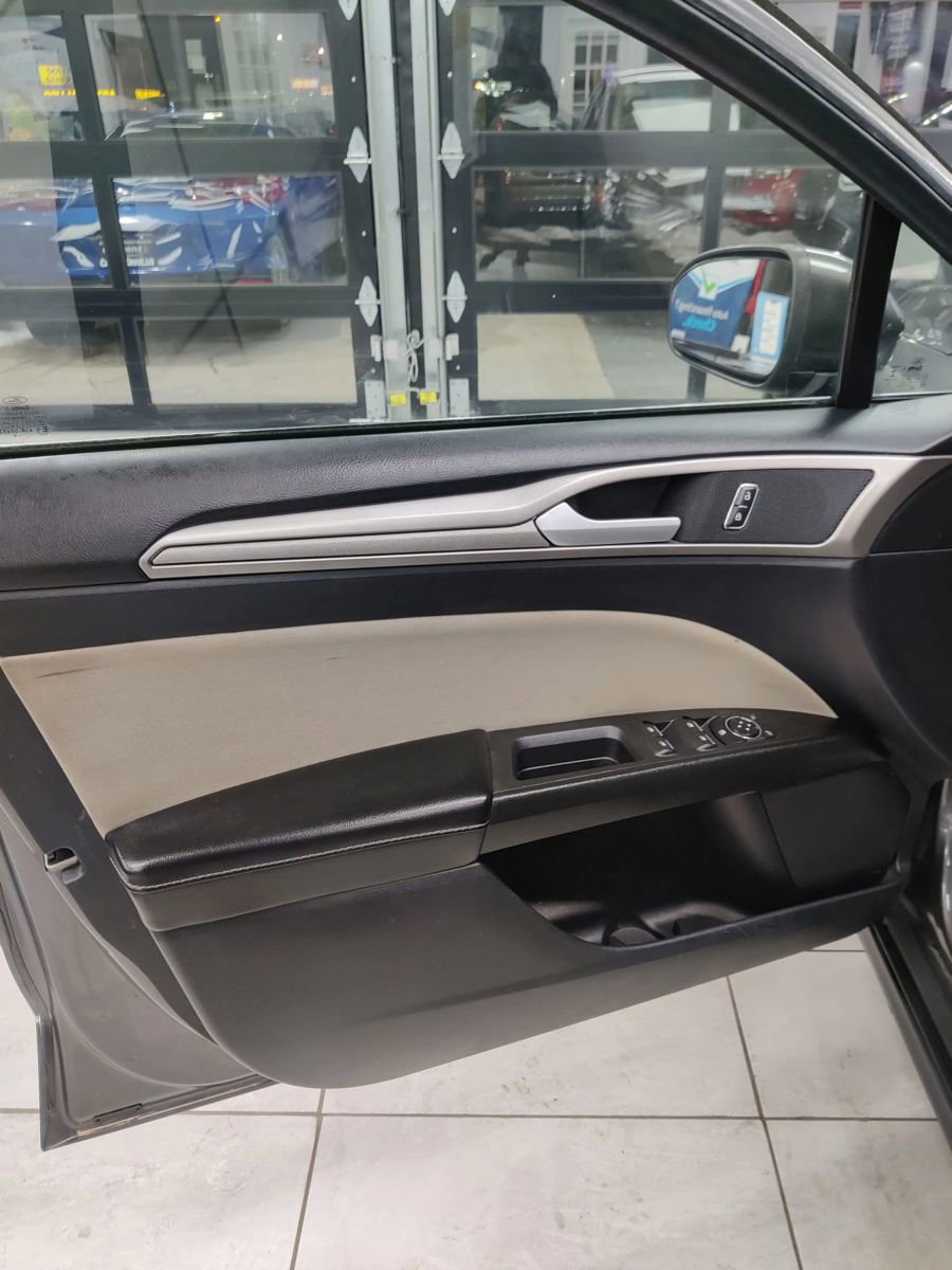 Used 2020 Ford Fusion S image 16