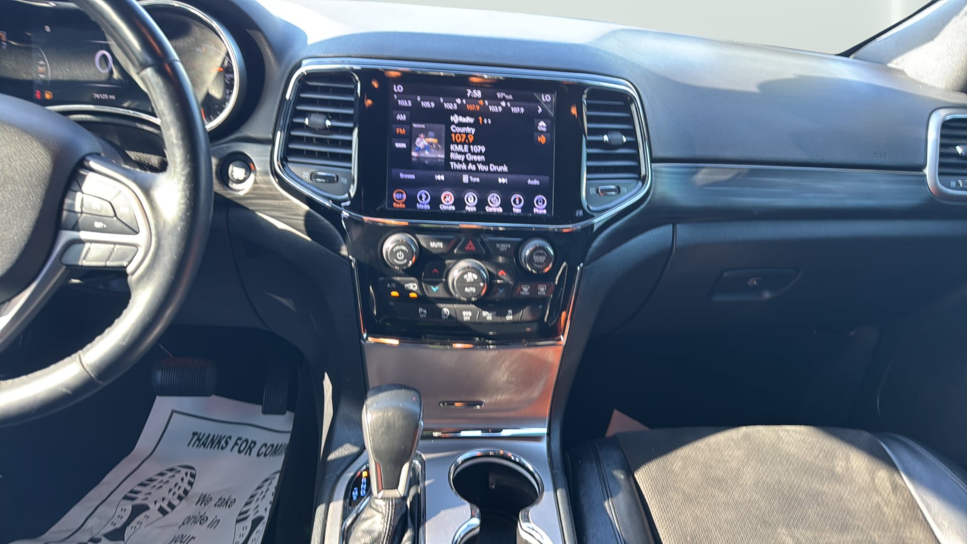 Used 2019 Jeep Grand Cherokee Altitude RWD image 15
