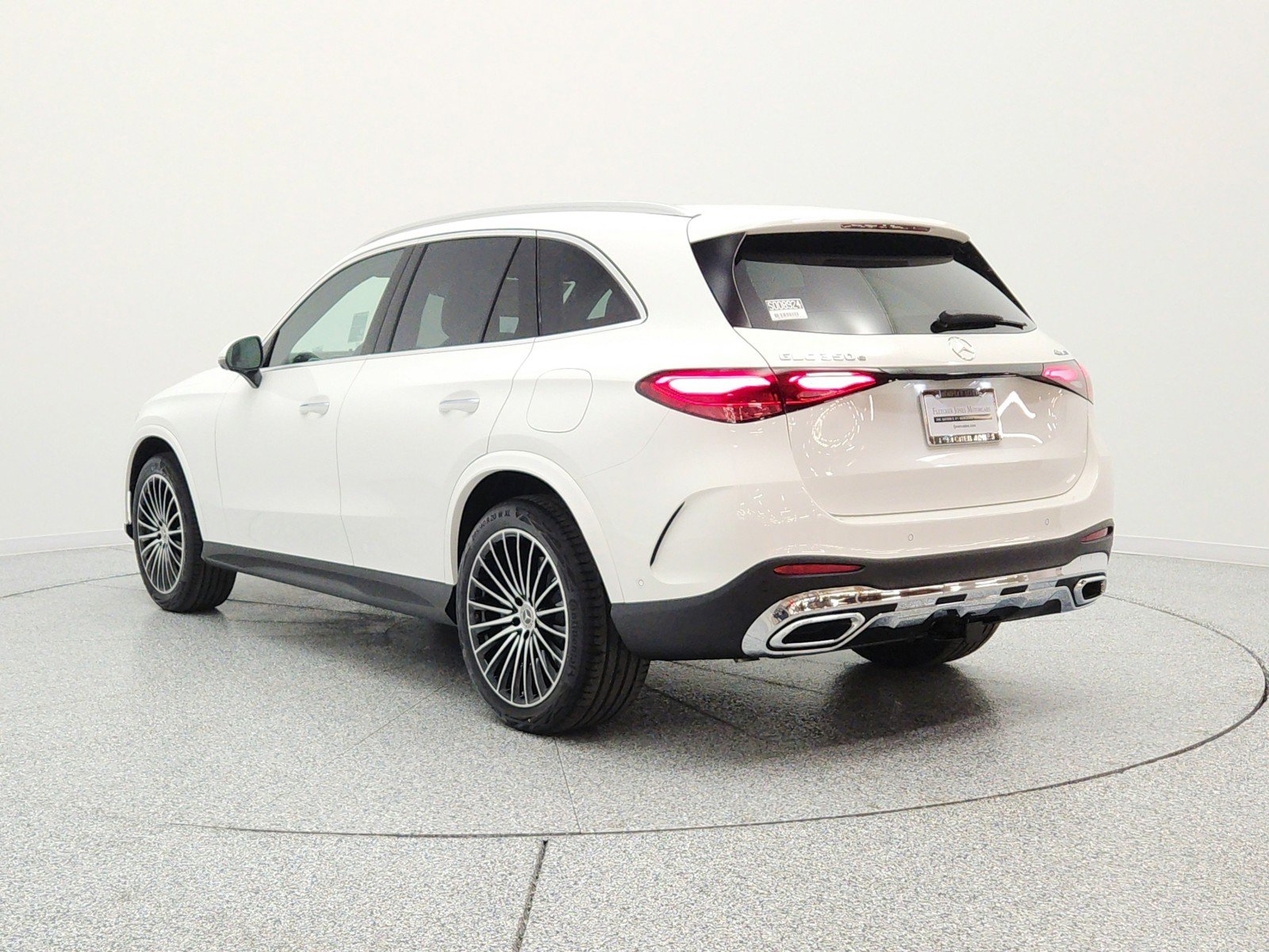 New 2026 Mercedes-Benz GLC 350e 4MATIC image 7
