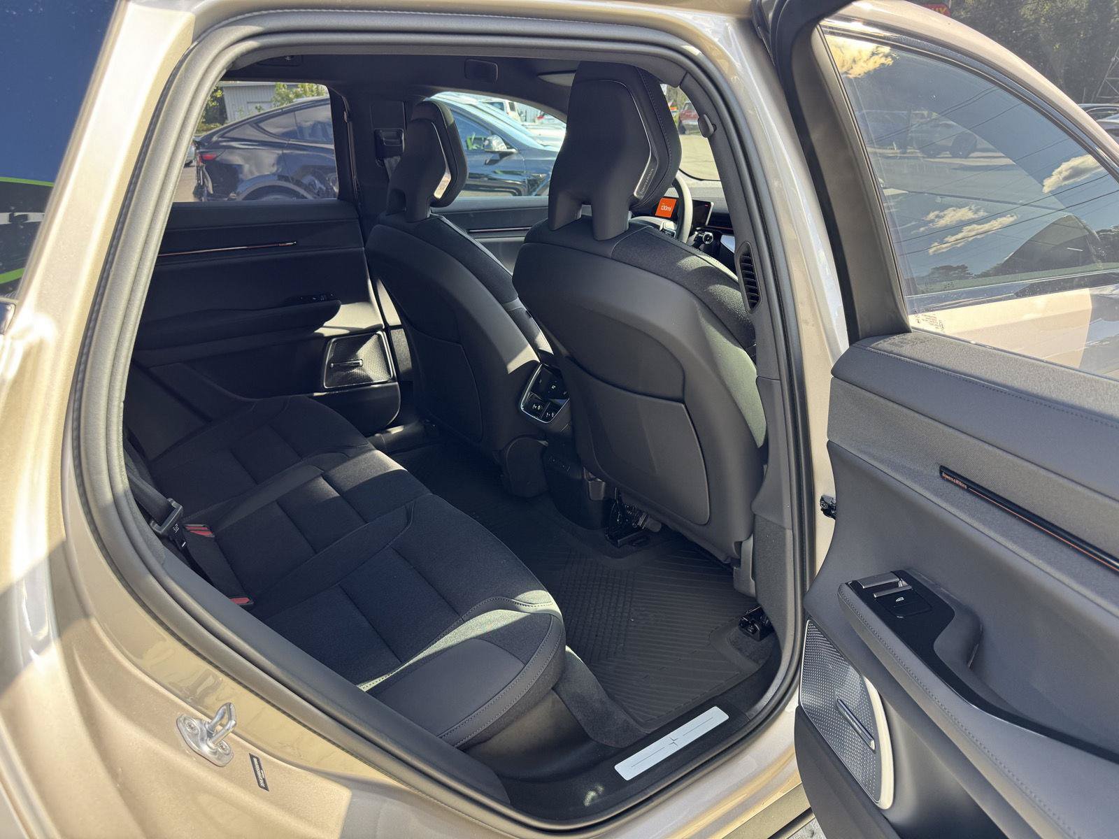 Used 2025 Polestar Polestar 3 w/ Plus Pack RWD image 15