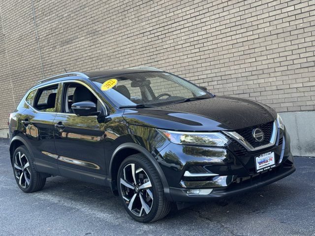 Used 2022 Nissan Rogue Sport SL w/ Premium Package AWD/4WD image 2