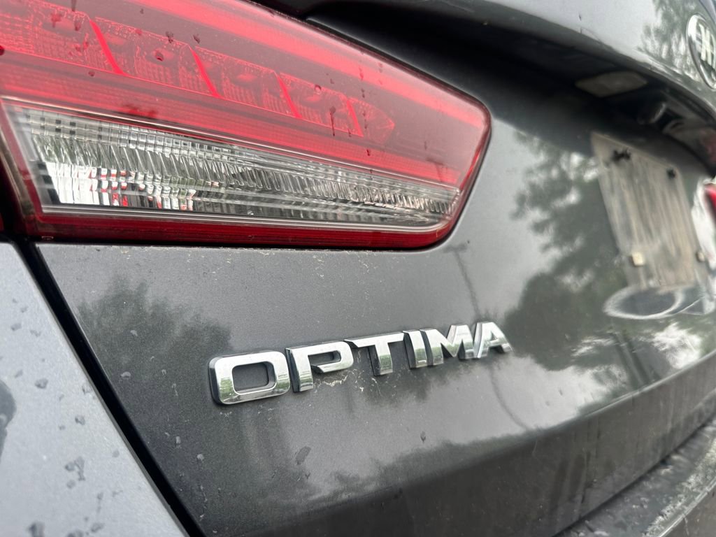 Used 2017 Kia Optima SX FWD image 29