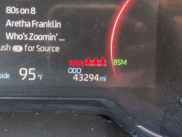 Certified 2025 Toyota RAV4 XLE FWD image 24