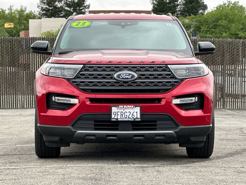 Certified 2023 Ford Explorer XLT w/ Equipment Group 202A RWD image 8