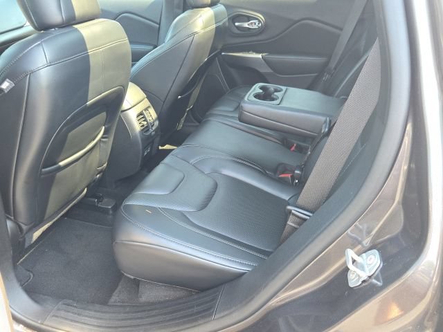 Used 2021 Jeep Cherokee Latitude Lux w/ Sun & Sound Group AWD/4WD image 11