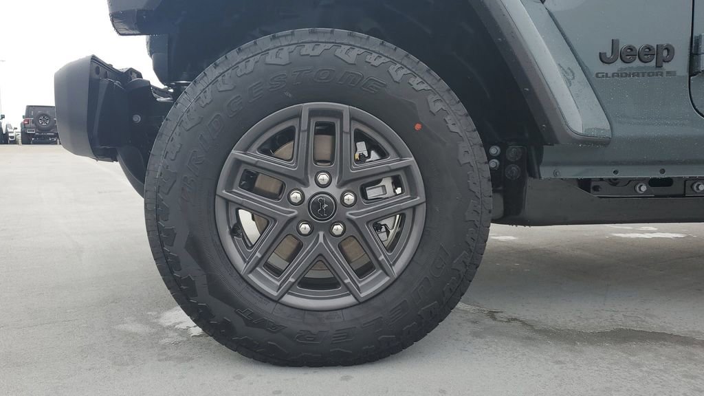 New 2026 Jeep Gladiator Sport image 7