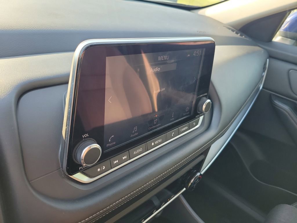Used 2024 Nissan Rogue SV AWD/4WD image 23